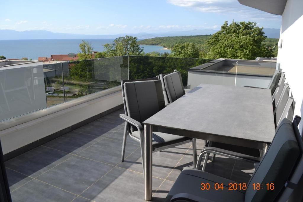 My Paradies - Njivice Penthouse*** Екстер'єр фото